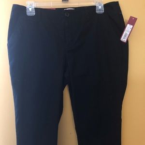 Black skinny pants